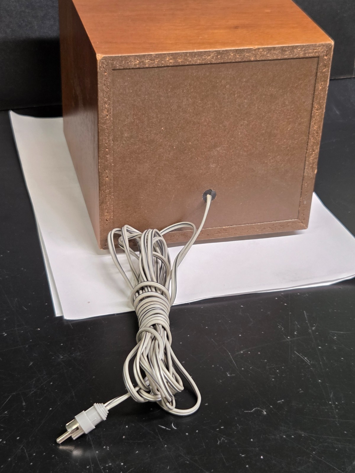 KLH Model 200 AM FM Clock Radio Auxiliary Remote Speaker ONLY VTG Nice Shape