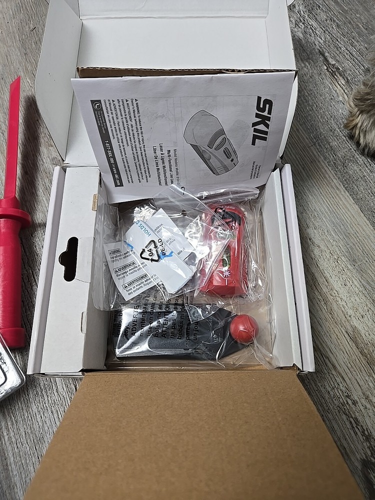 SKIL 8101-SL Multi-Functional Line Laser