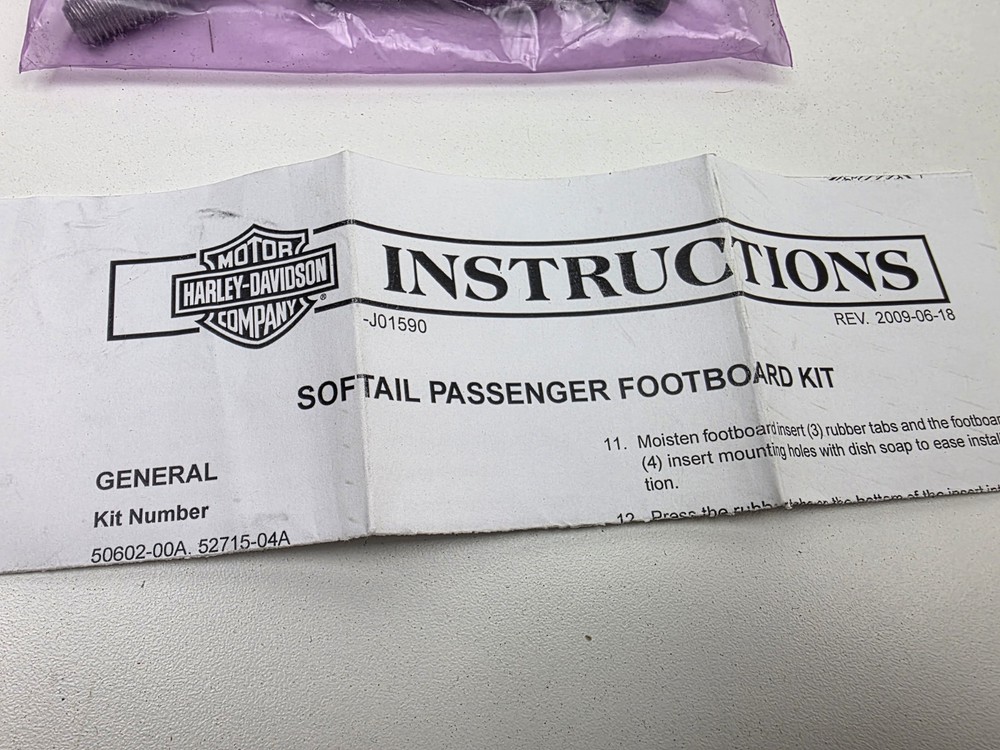 2000-2017 HARLEY DAVIDSON SOFTAIL FLST PASSENGER LH RH FLOORBOARD BRACKET SET