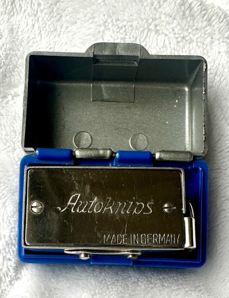 Haka Autoknips Model 1 Auto Self Timer with Box - Works