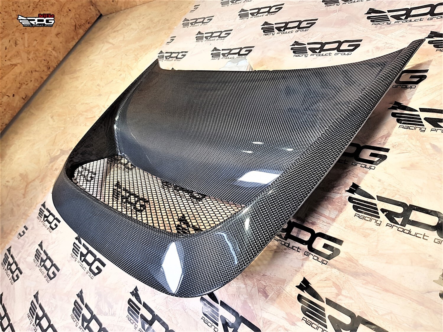 RPG Vacuum Plain Weave Carbon GTA Heat Extractor Hood Vent Scoop with Mesh Grill