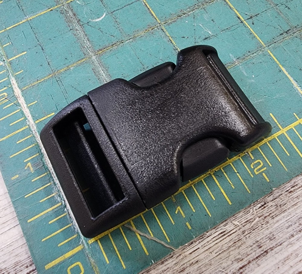 1 inch side release buckle weinerlock