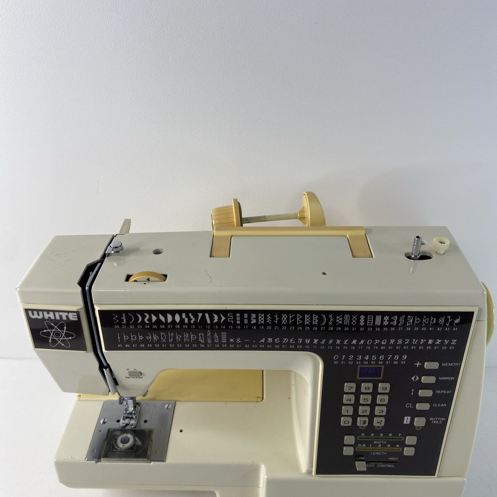 Vintage White 8000 Computerized Sewing Machine With Pedal Tested