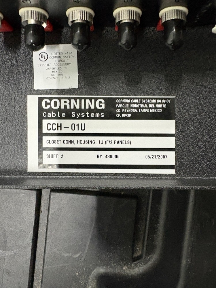 CORNING CCH-01U CABLE SYSTEM LANSCAPE with CONNECTOR HOUSING PANEL & Ears