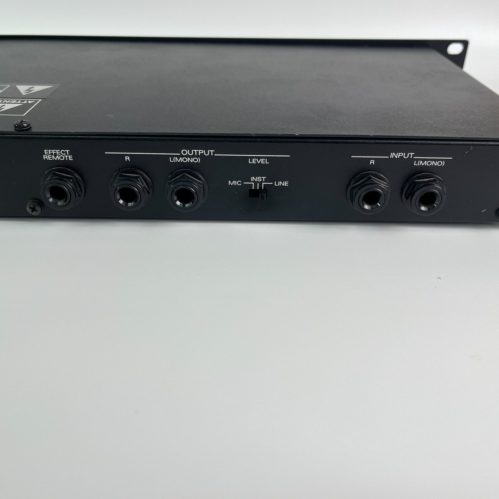 Roland RE-800 Digital Echo Rack Mount Effecter - Tested & working Pre-Owned