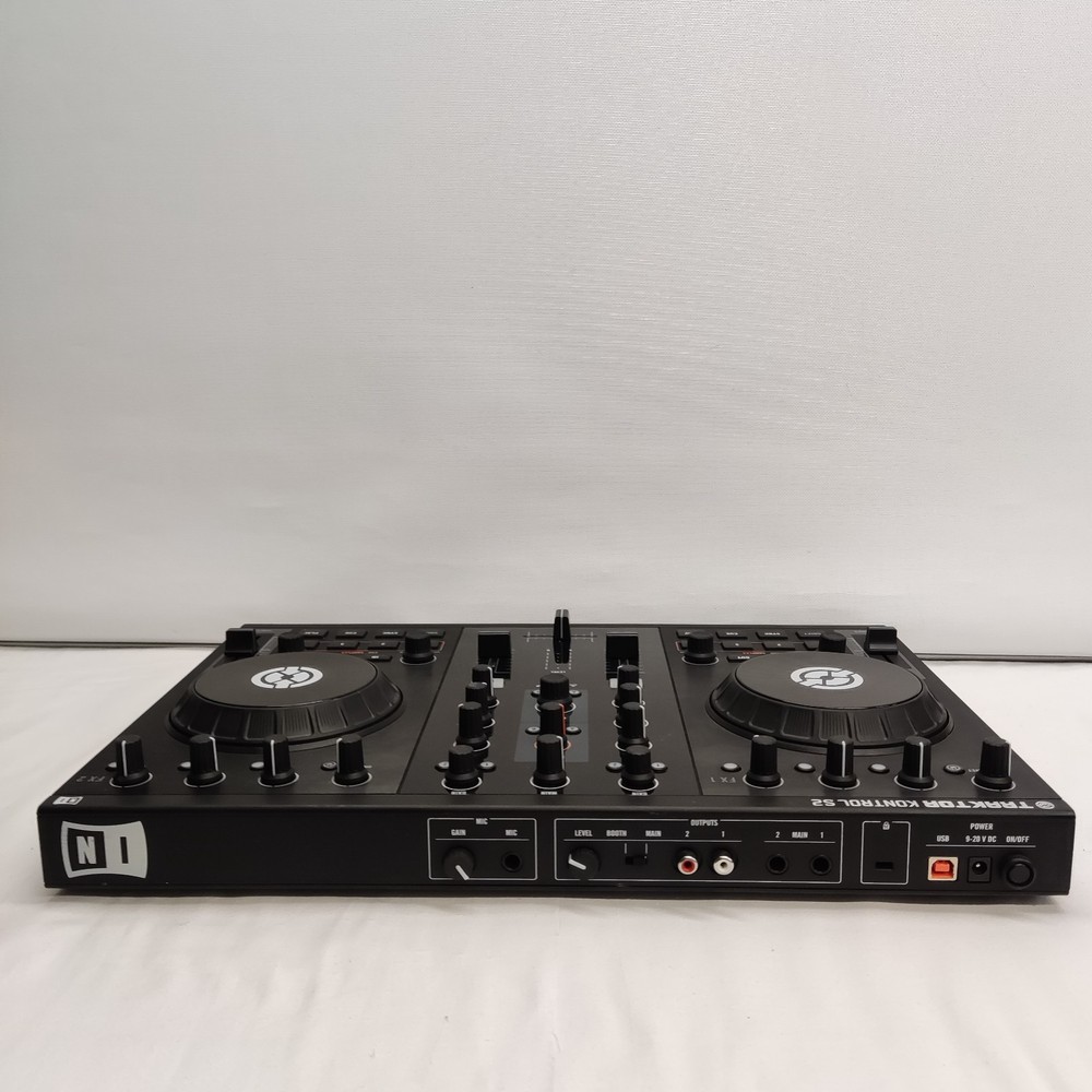 NATIVE INTRUMENTS TRAKTOR KONTROL S2 DJ CONTROLLER AND AUDIO INTERFACE MIXER