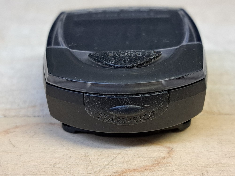 Cateye Astrale 8 CC-CD200 , 8 function Bicycle Computer