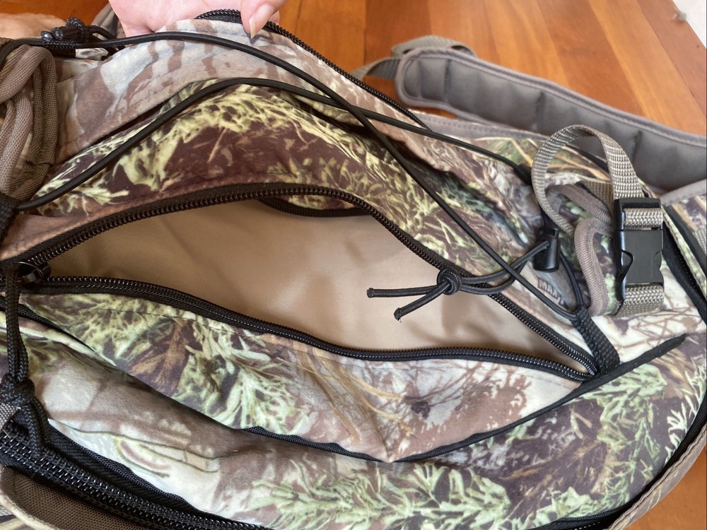 Horn Hunter Main Beam (?) Back Pack Mossy Oak Infinity