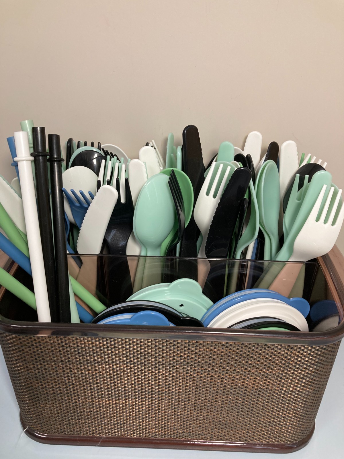 Kids Unbreakable Dinnerware Set 100+ pcs Pillowfort Cool Colors + Organizer