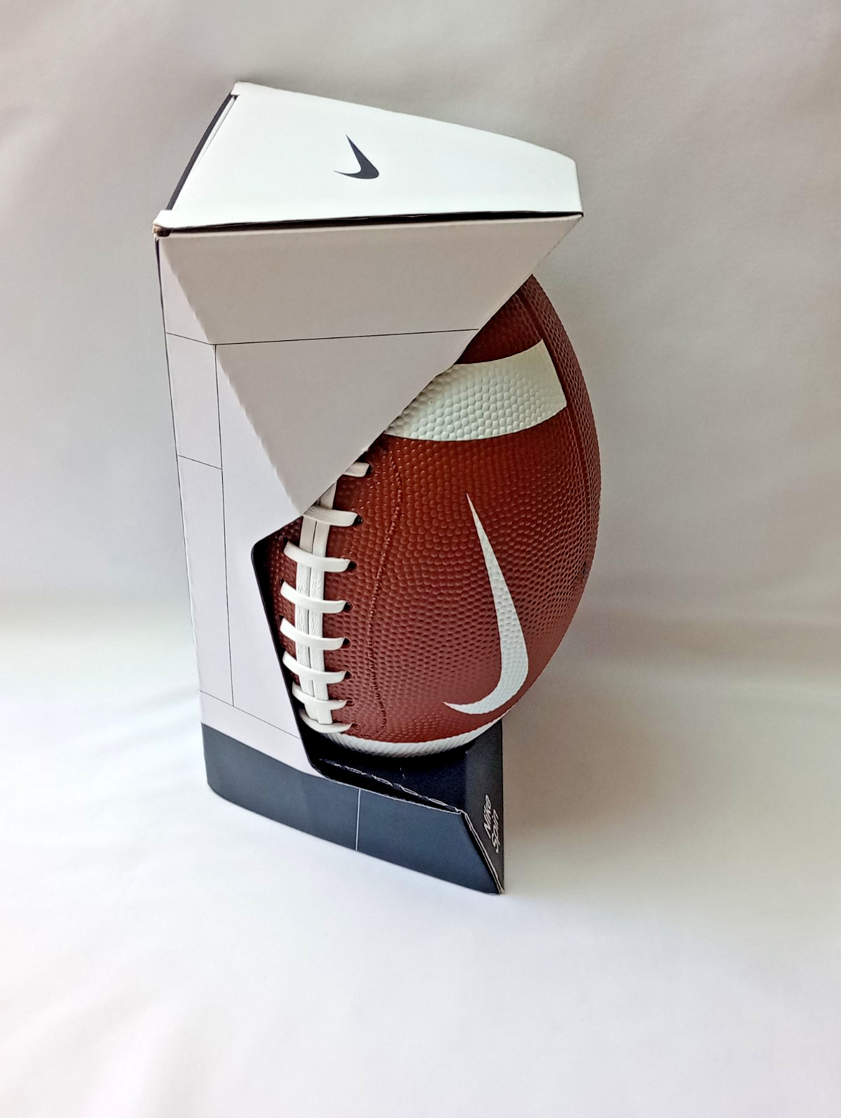 Nike Spin Football Youth Size Brown Rubber Training Ball New In Box