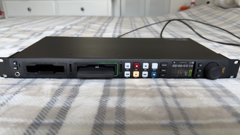 Blackmagic Design HyperDeck Studio HD Pro