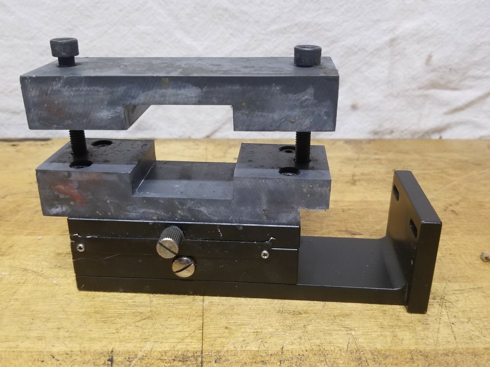 Misumi ZWG90 Linear Stage Positioner