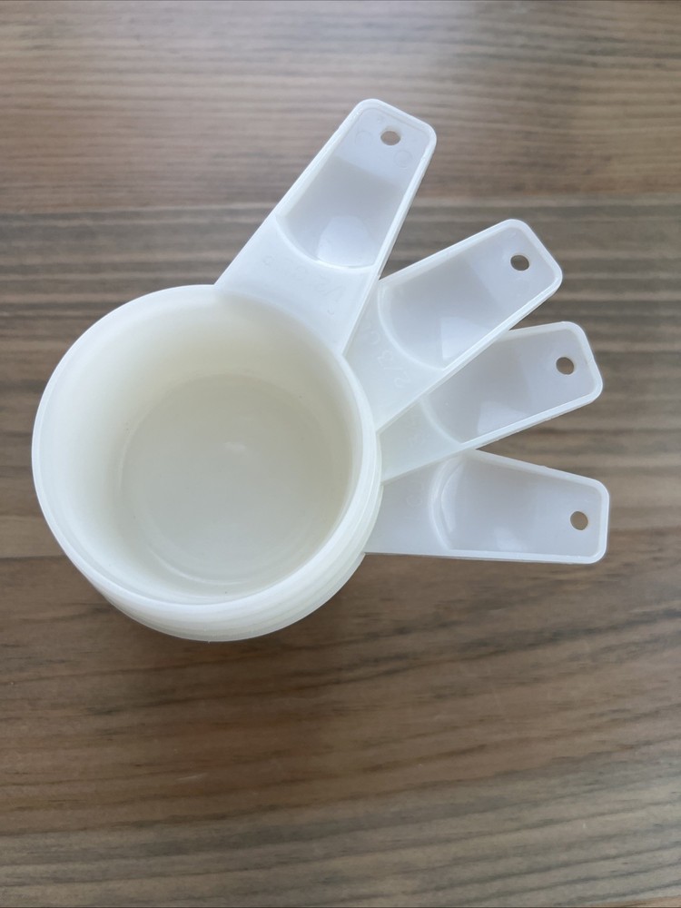 Plastic Measuring Cup Retro Tupperware Set of 4 Sheer White Nesting EUC