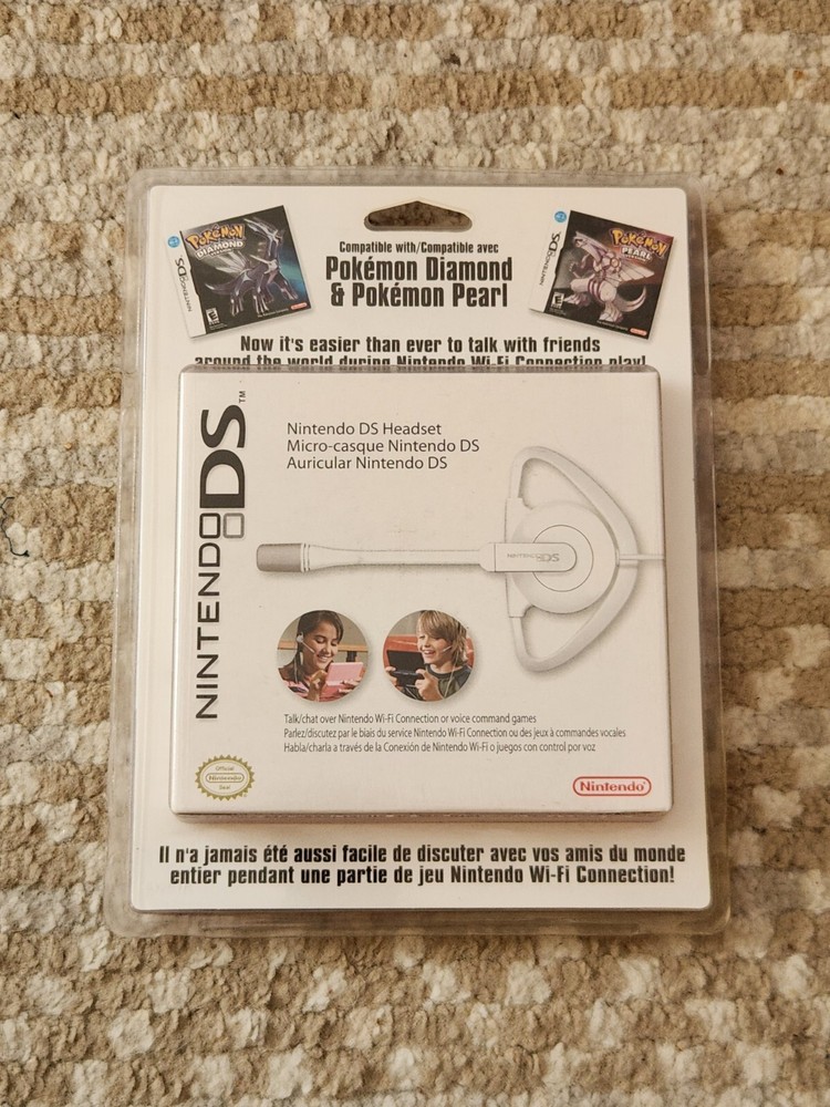 VINTAGE NINTENDO DS HEADSET ( NEW SEALED )