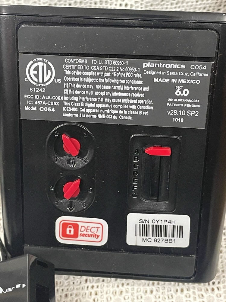 PLANTRONICS Barely Used Telephone Wireless Headset system CS540/HL10