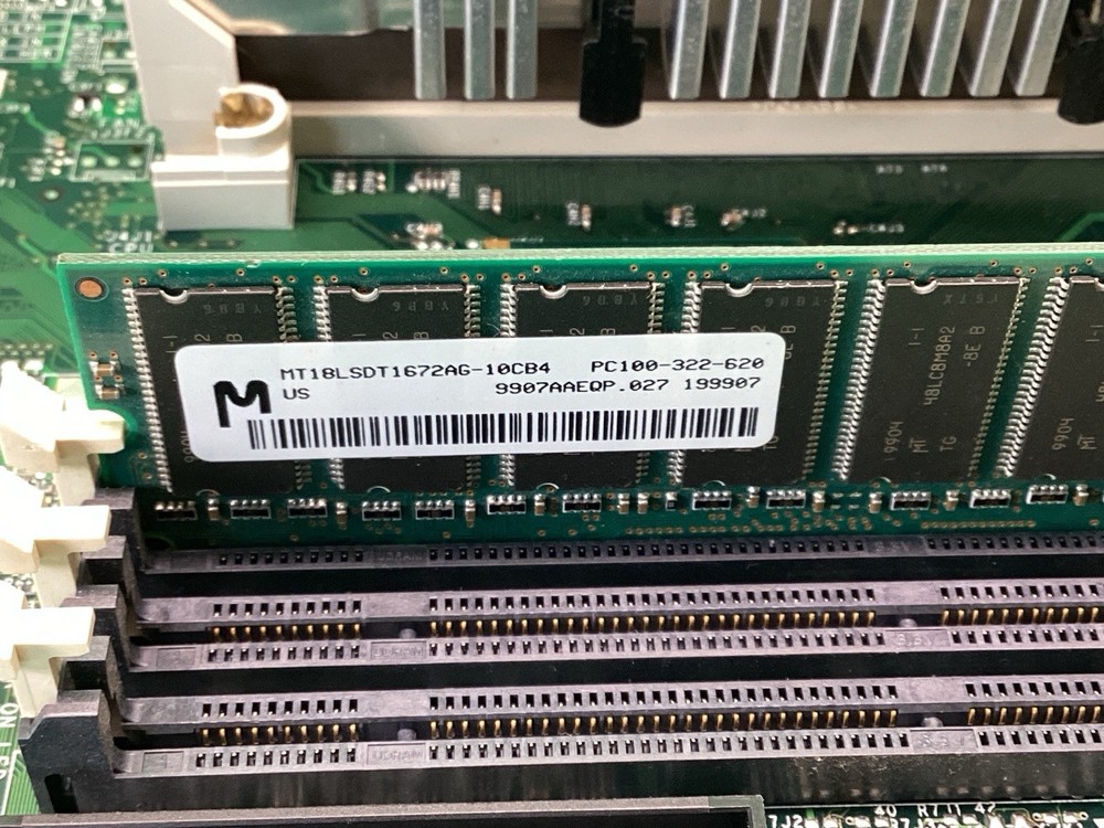 Vintage Dell Motherboard E139761 + Pentium III 3 CPU Processor + RAM - UNTESTED