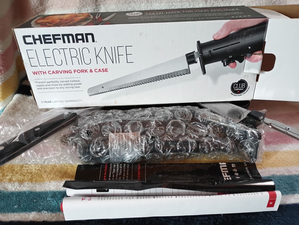 Chefman Electric Knife with Carving Fork & Case