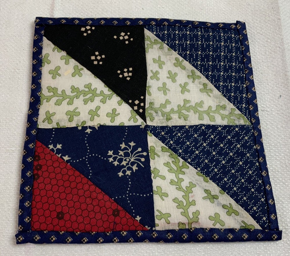 Antique Vintage Patchwork Small Doll Quilt Or Table Topper, 4 Patch W/ Triangles
