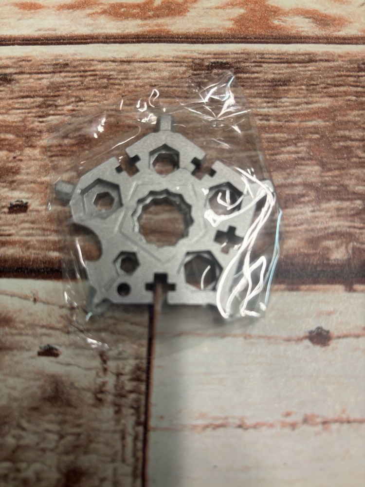 NEW Multitool 23 in 1 Comes with Round Ring and D Ring Great Gift Idea