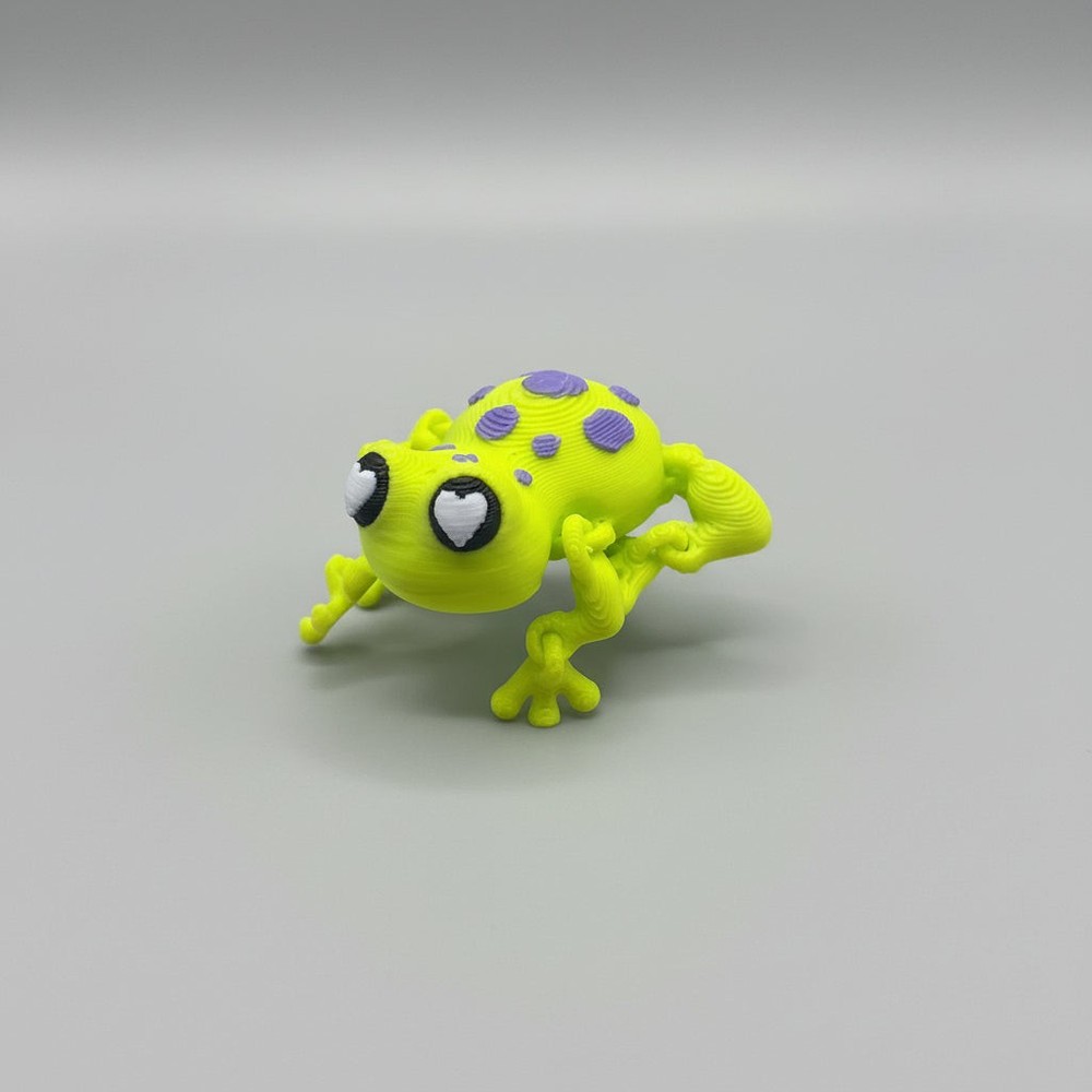 Articulated Tree Frog Fidget Toy 3D Printed Desk Accessory