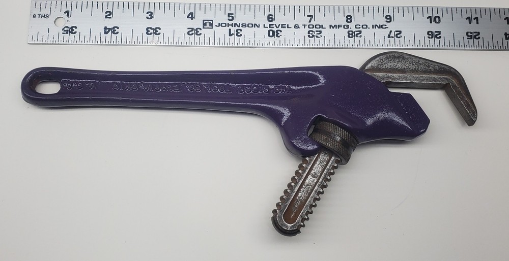 Rigid E-110 Offset Hex Nut Smooth Jaw 10" Pipe Wrench Purple