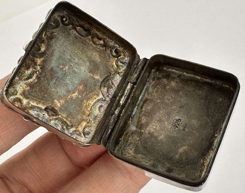 Vintage Solid Silver Gondola Pill Box