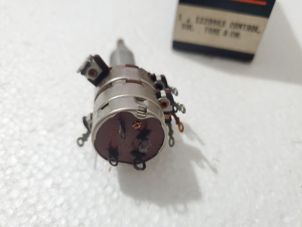 DELCO Control Volume Tone Switch Part #1220963 - Potentiometer