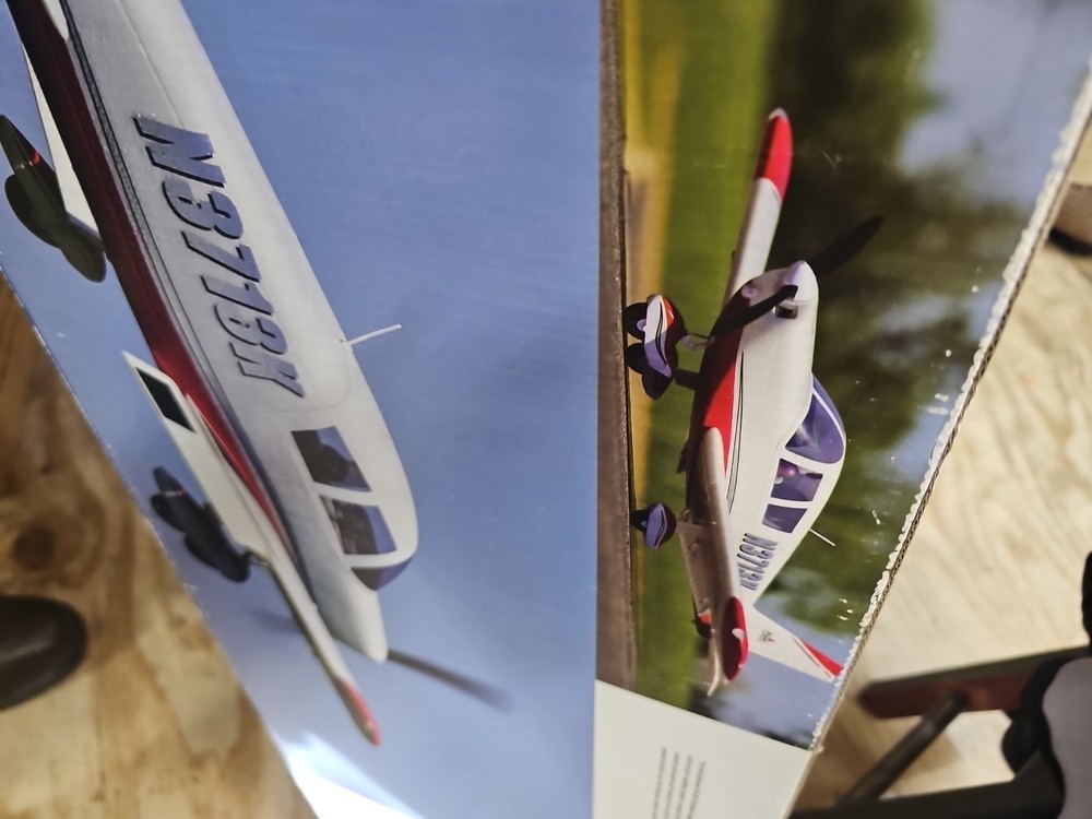 Eflite Efl5450 Cherokee 1.3m Bnf