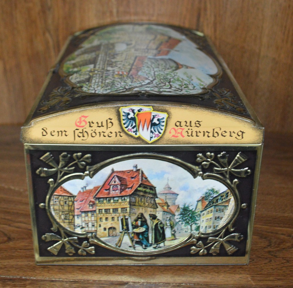 Nuremberger Schatztaftlein German Biscuit Tin Embossed Hinged Lid