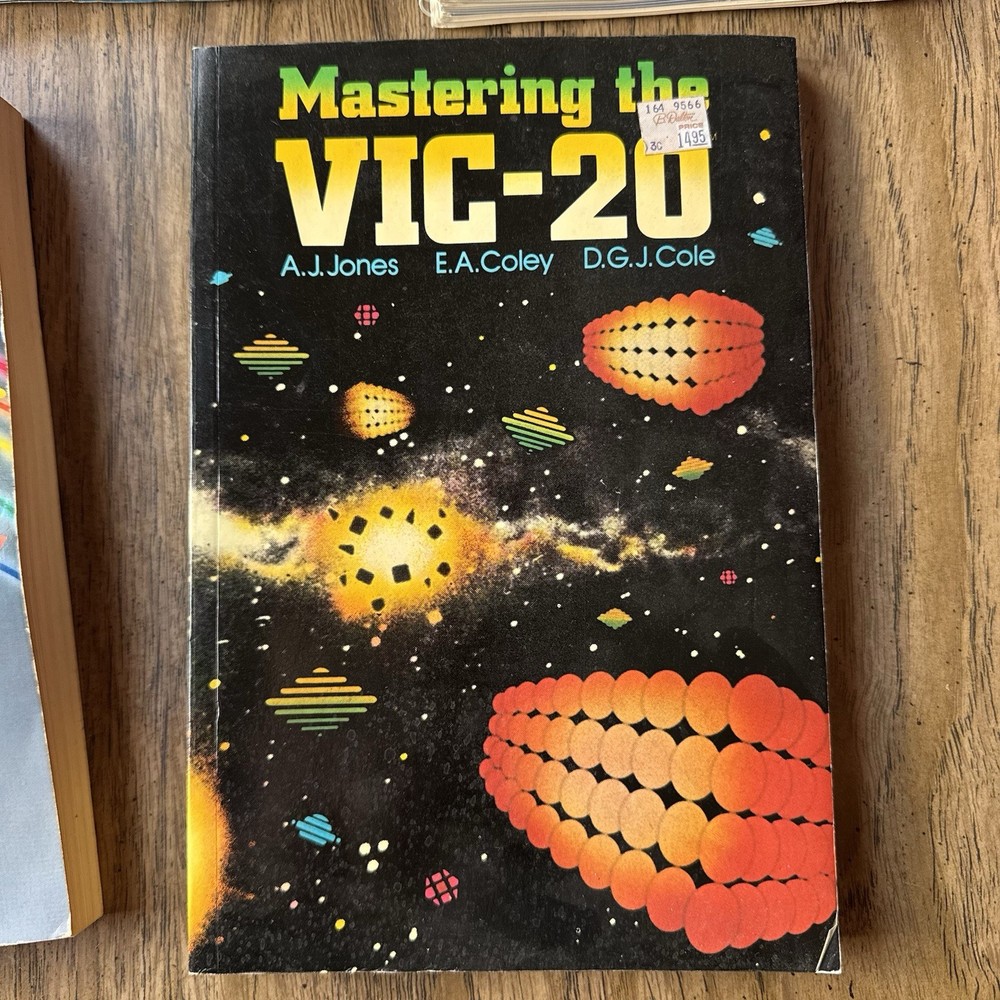 VTG Commodore VIC-20 5 Book Lot Mastering Programmer’s User Guide Compute Games