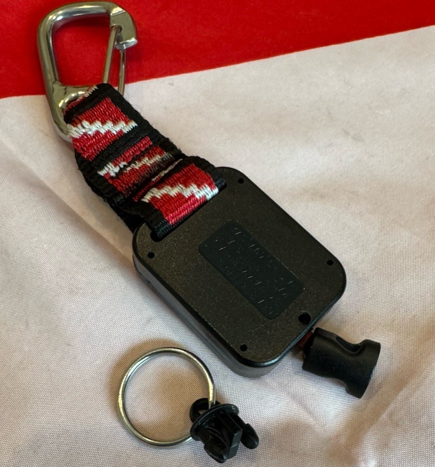 SCUBA REGULATOR CONSOLE CLIP BY INNOVATIVE SCUBA NICE!