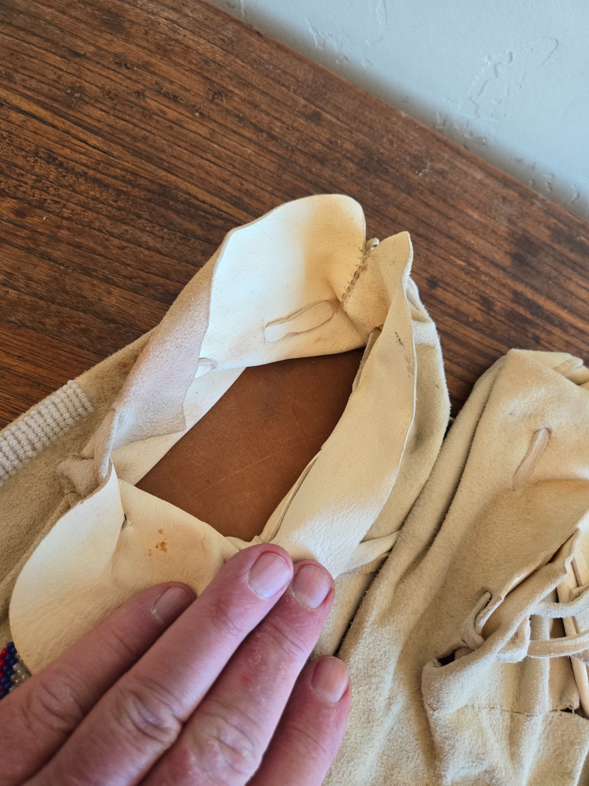 SIOUX? PLAINS BEADED Native American MOCCASINS Vintage