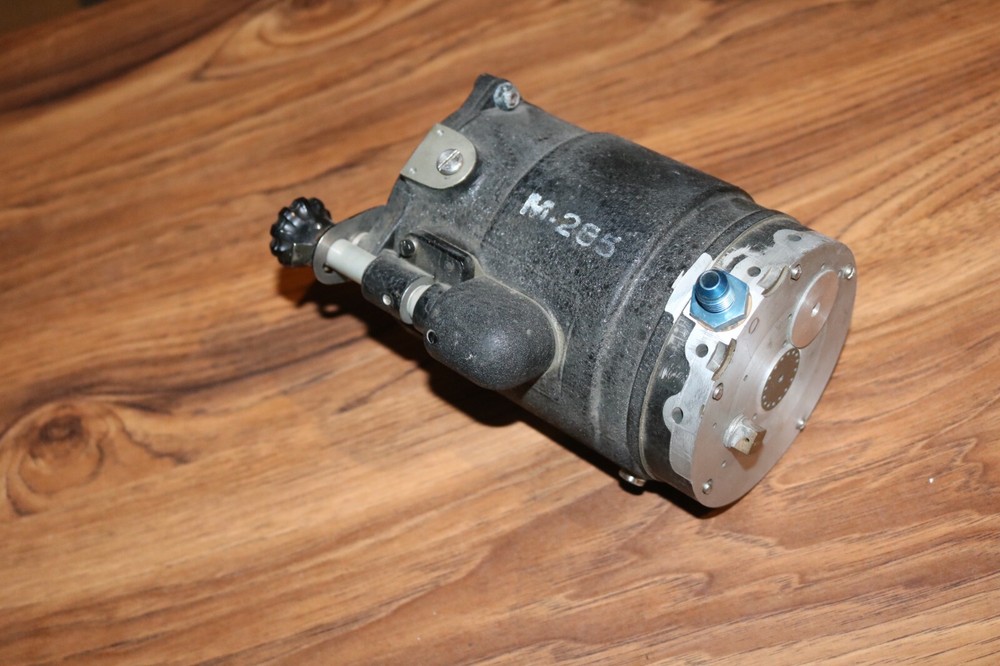 WWII Douglas SBD dive bomber horizontal situation indicator 70 deg RARE!