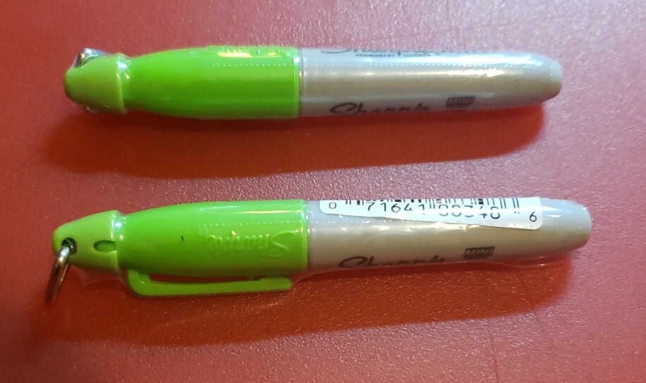 New & Sealed Sharpie! 2x Mini Sharpies ~ Mini Lime Green Color Clip Keychain