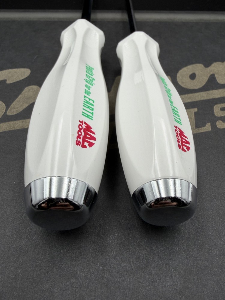 Mac Tools 2022 Striking Flat Screwdriver 2 Set Penta Grip White Hard Handle