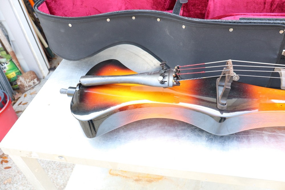 Straus Electric Cello NO Bow RM