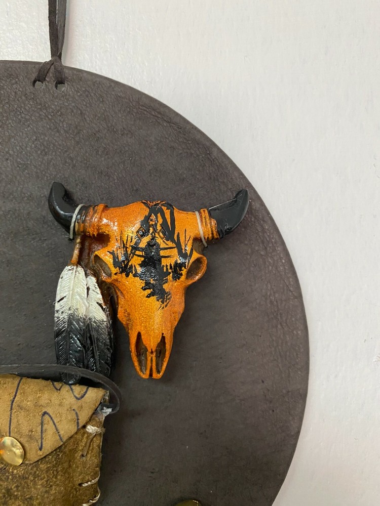 REAL LEATHER , HANDMADE , ROUND SHIELD , SOUTHWEST , 8", PAINTED , EAGLE 1