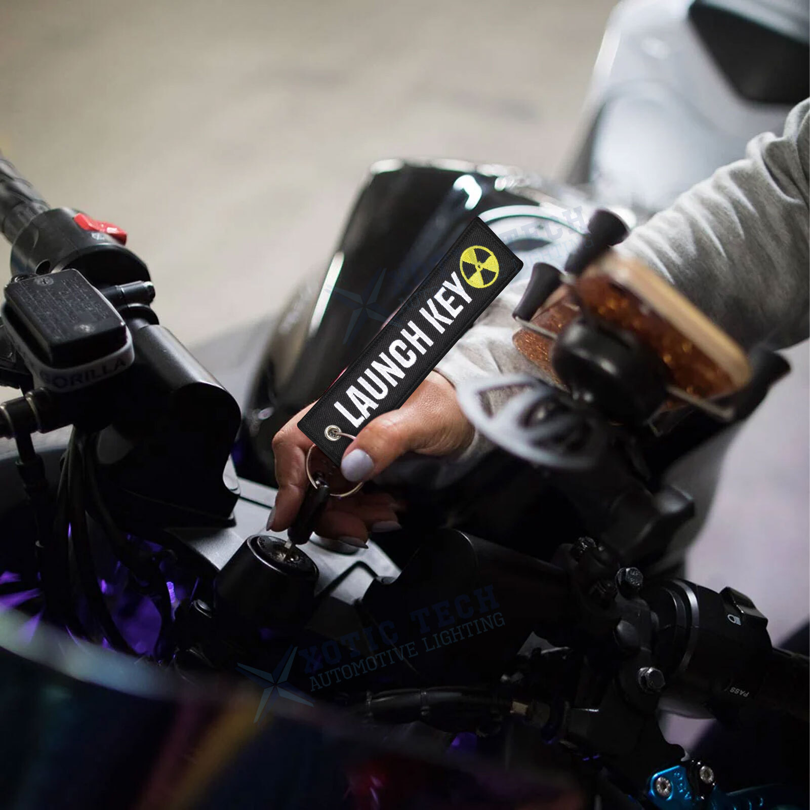 1PC Double Sided Embroidered Keychain Bike Motorcycle Key Ring Key Tag Belt Gift