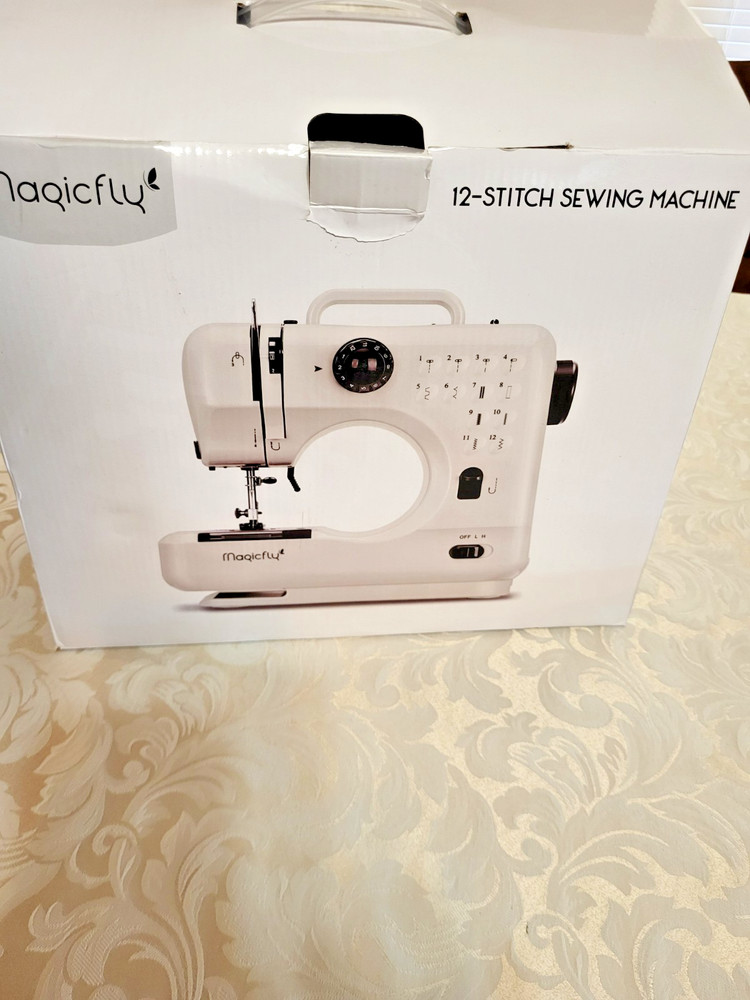 Magicfly 12 Stitch Reverse Sewing Machine Battery & Plug in, with Accessories