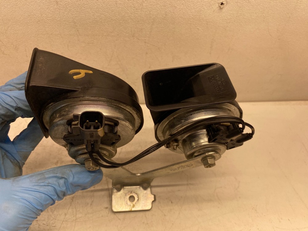 2011-2014 FORD EDGE HORN ASSEMBLY OEM