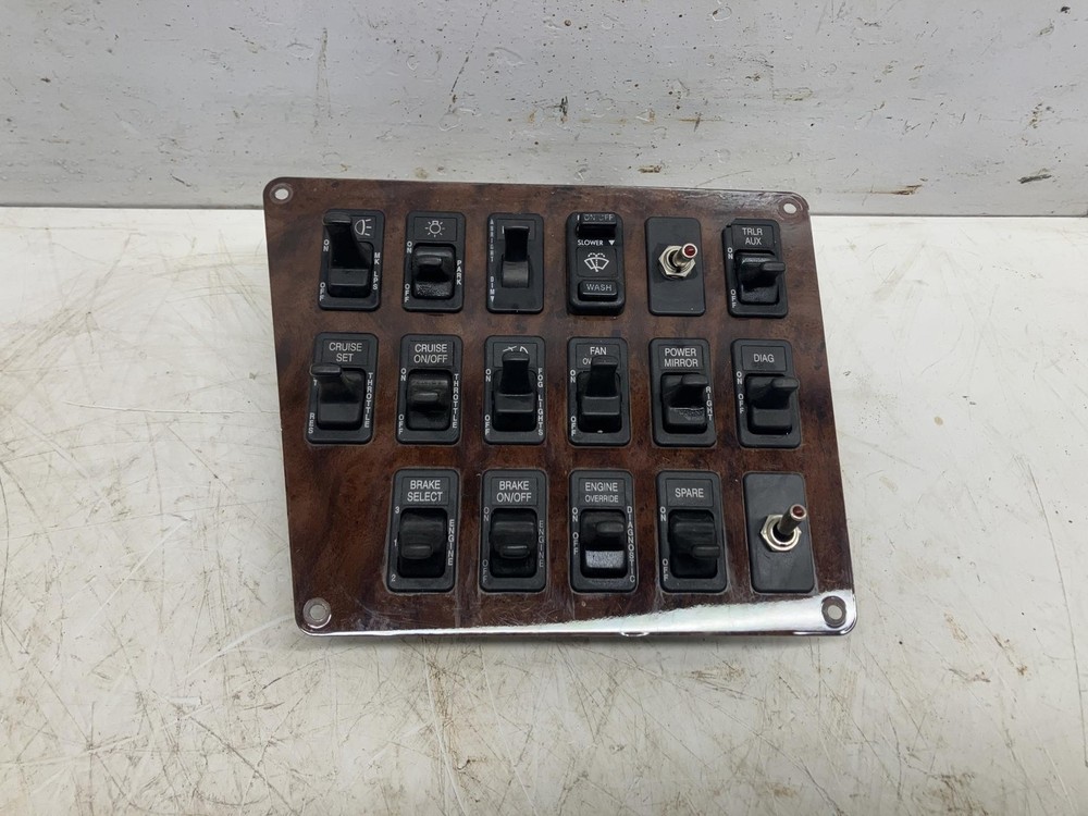 International 9400 SWITCH Dash Panel - Used