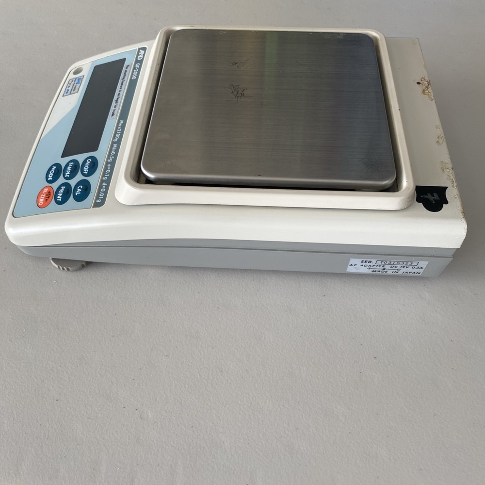 A&D GF-2000 Precision Lab Balance Compact Bench Scale Max 2100 g