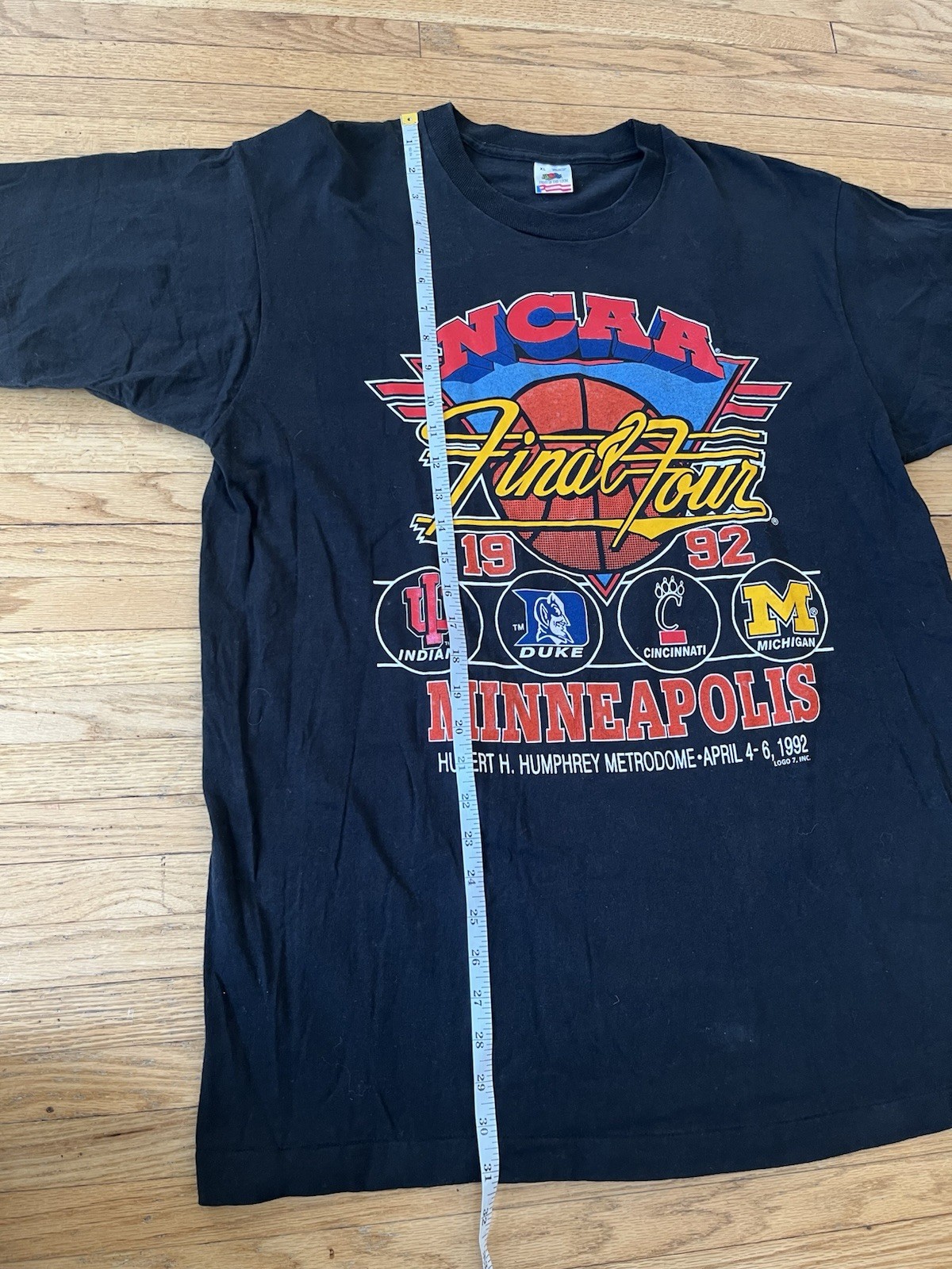 Vintage 90’s March Madness Final 4 Single Stitch Shirt Mens XL Graphic Print USA