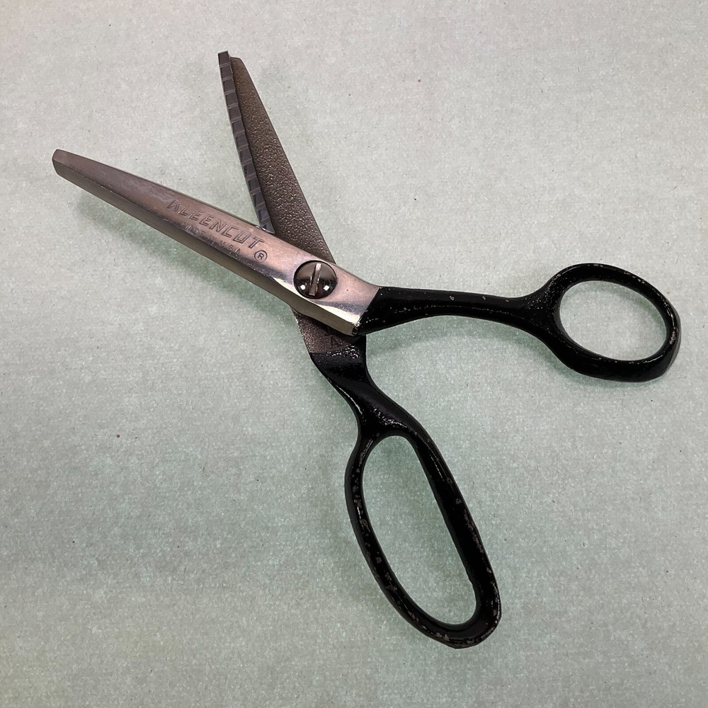 Kleencut Pinking Shears w/ Automatic Stop Sewing Scissors & Box Vintage USA