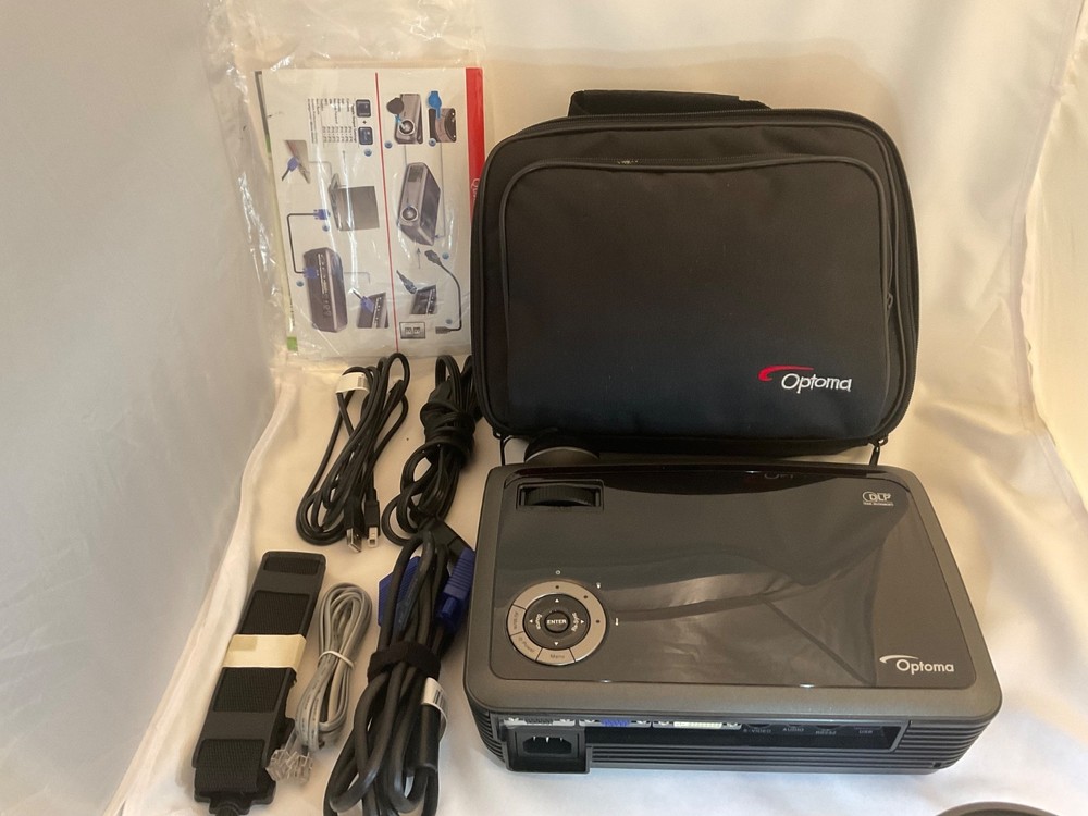 Optoma EP728 DLP Projector,  Tested, excellent condition.