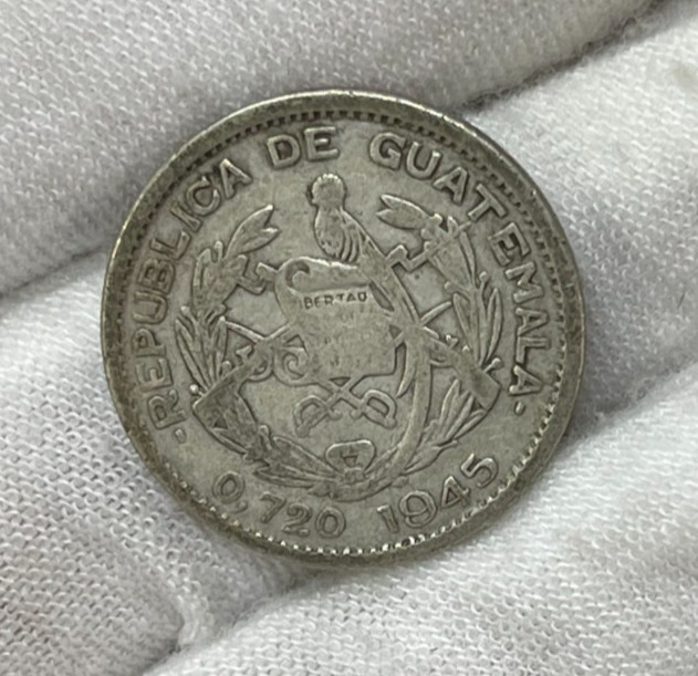 1945 Guatemala 10 Centavos Silver Coin