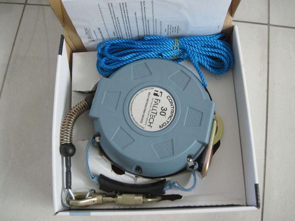 FallTech 727630, 30' Contractor Self Retracting Lifeline