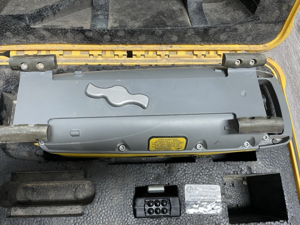 Trimble Spectra DG511 Pipe Laser Complete Setup, RC501, Extra Battery, Charger