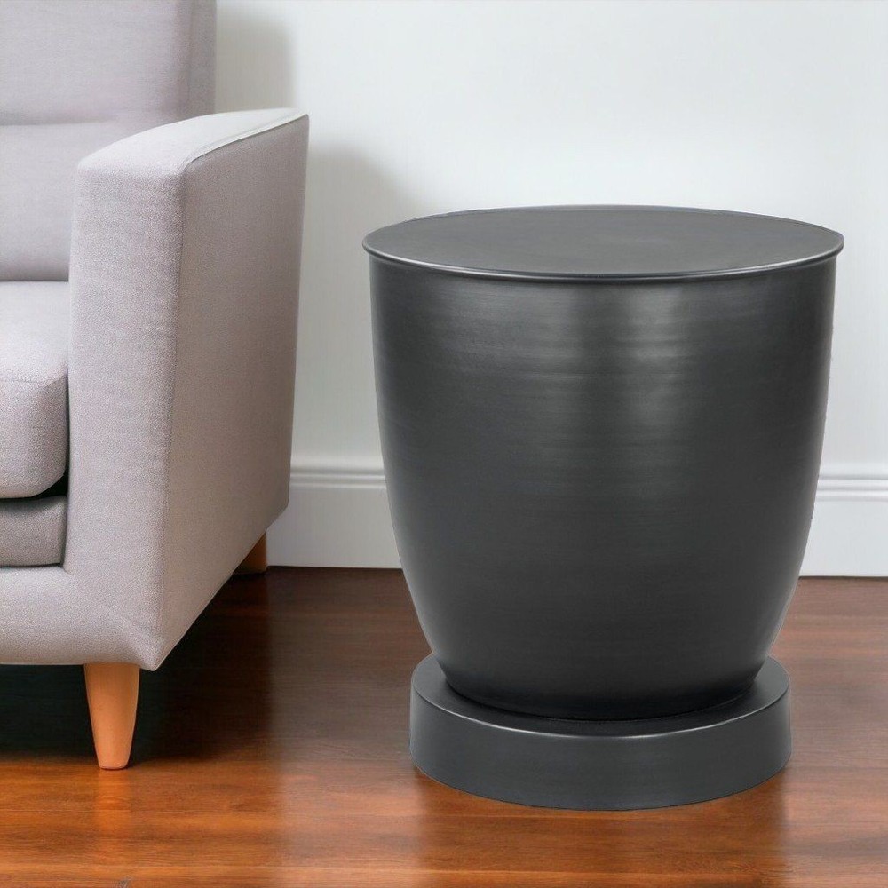 20" Black Iron Round Pedestal End Table