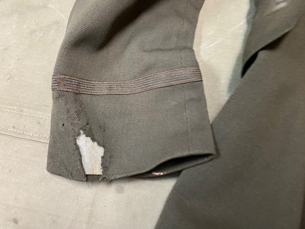 ORIGINAL WWII US ARMY OFFICER CLASS A DRESS JACKET- MEDIUM 40R